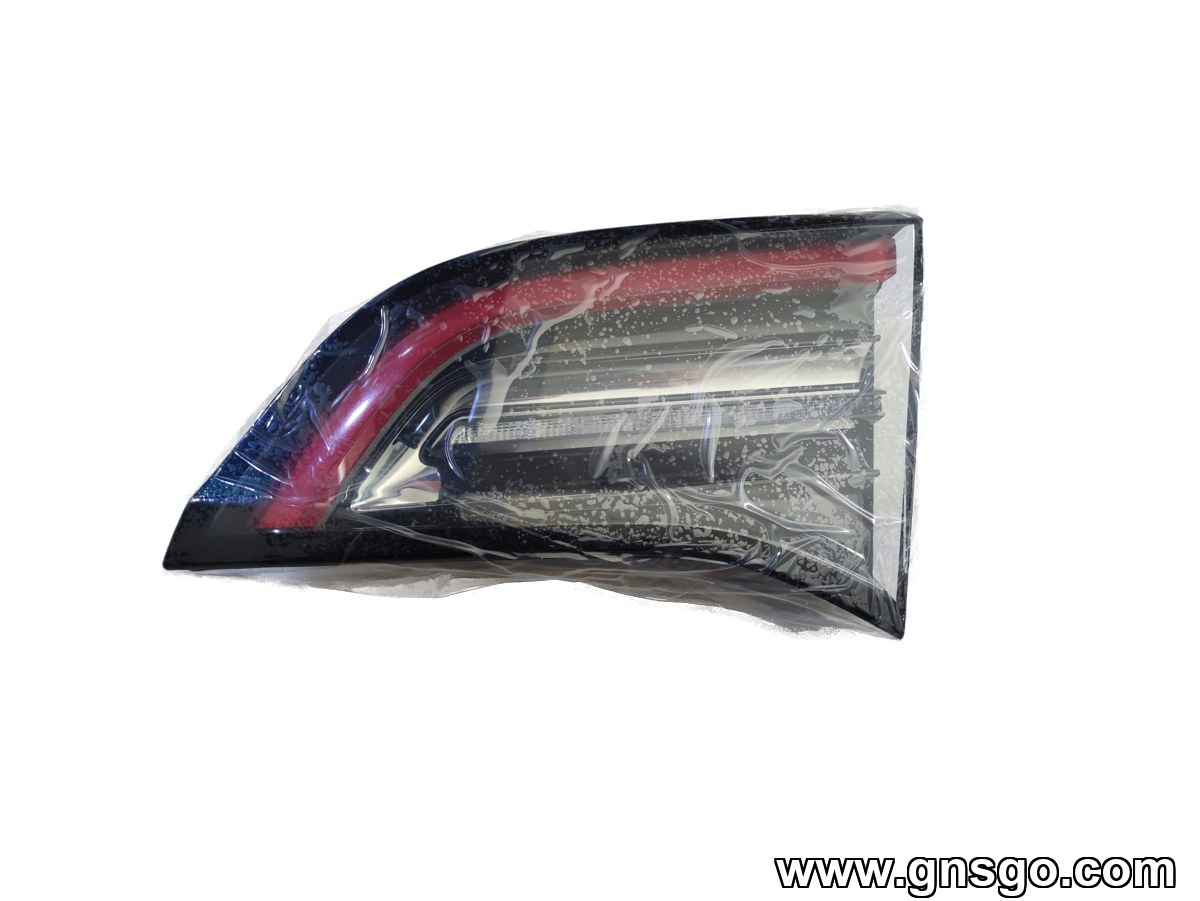 Inner Tail Lamp - Right Hand (2021), OE 1050289-00-B — Model 3 (2017–2023)